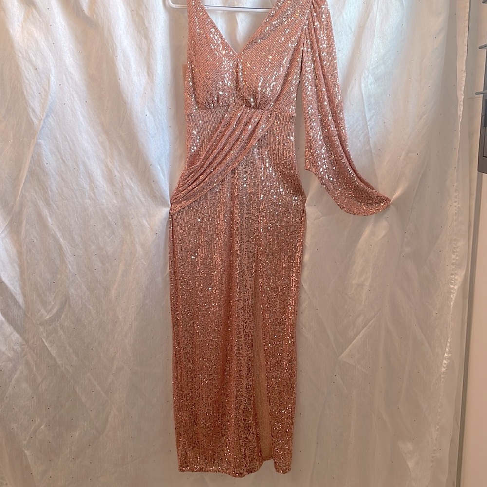 Dusty pink one shoulder long dress. Like new! Size small
